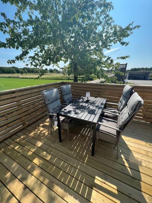 Attefallhus Blixtorps Golfbana Варбери Екстериор снимка