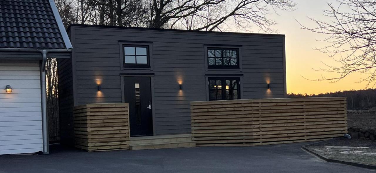 Attefallhus Blixtorps Golfbana Варбери Екстериор снимка